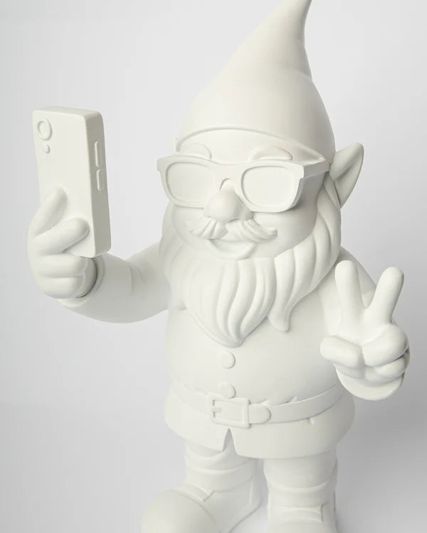 SELFIE WHITE
