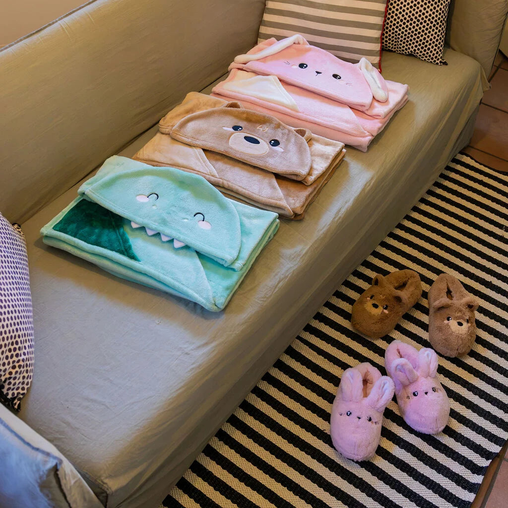 COSY HUGS! COPERTA CON CAPPUCCIO TEDDY BAER