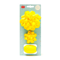 set di due fiocchi e un nastro giallo