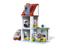 Carica l&#39;immagine nel visualizzatore di Gallery, DUPLO 5695 OSPEDALE