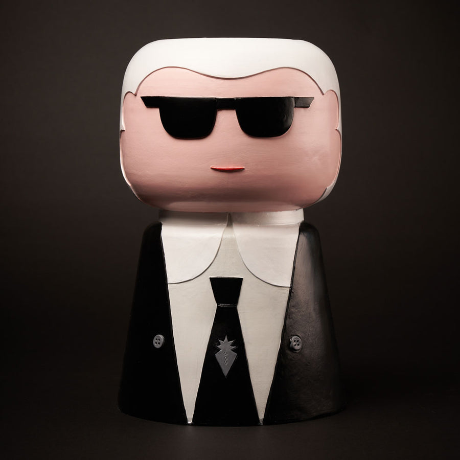 VASO KARL LAGERFELD STYLE