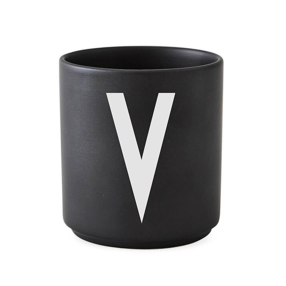 CUP V  - DESIGN LETTERS BLACK